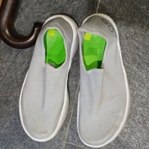 Oofos shoes